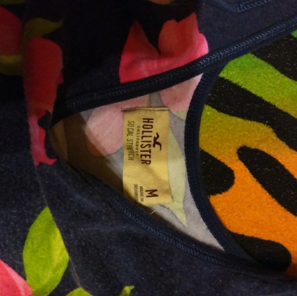 Pink qnd Navy Flower Tank - Picture 2 of 2